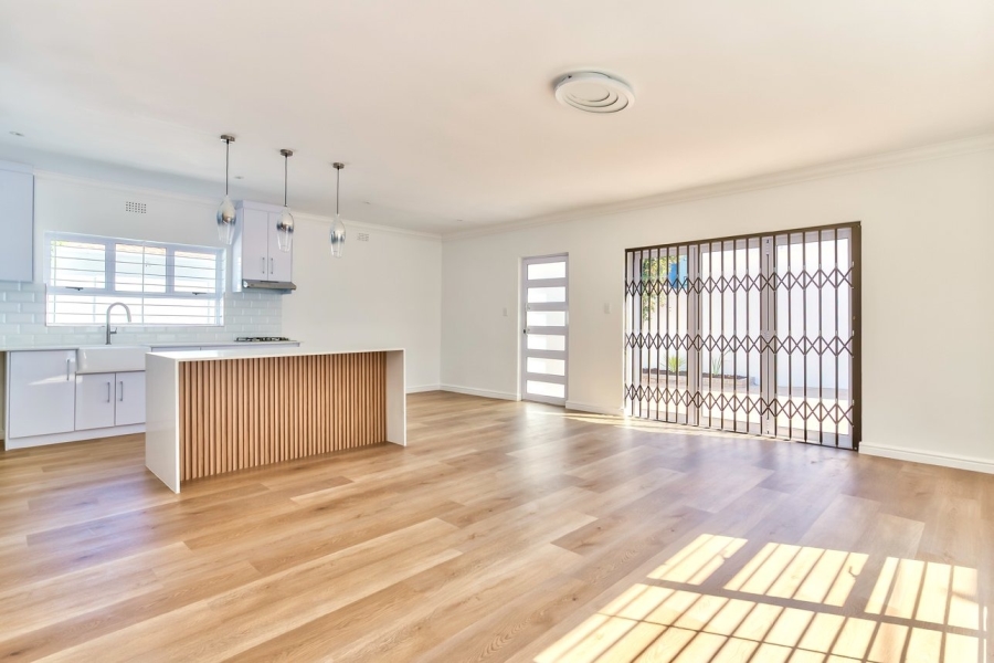 3 Bedroom Property for Sale in Waves Edge Western Cape